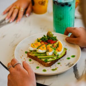 Sandwich with Avocado